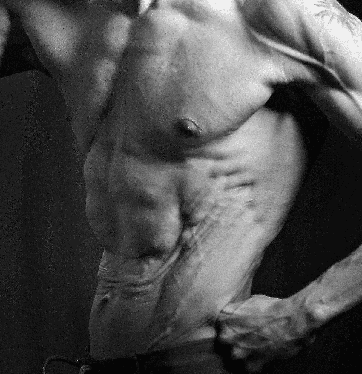 Male 5–7% body fat